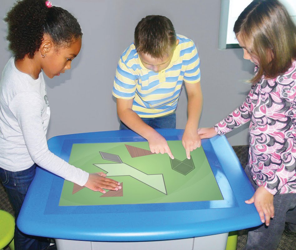 Интеллектуально интерактивная игра. Интерактивный стол Smart Table 230i. Интерактивный стол для детей дошкольного возраста. Интерактивный стол в ДОУ. Интерактивное оборудование для детского сада.
